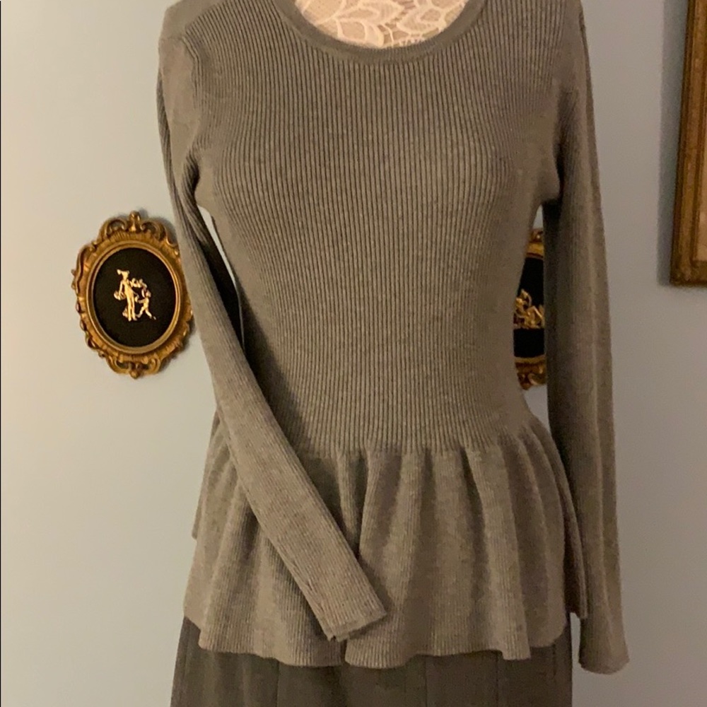 Charming Cotton Sweater. Simple but very Pretty.